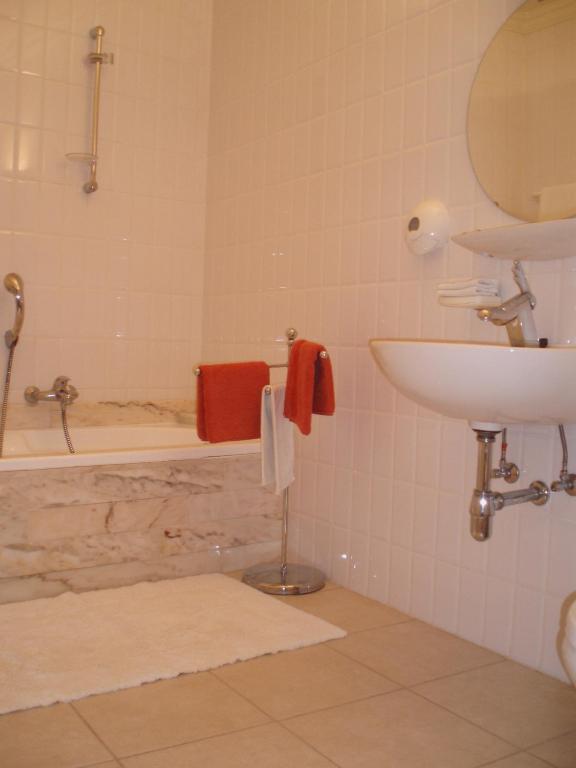 Hotel Ambassade Waregem